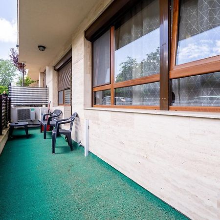 Sunny Apartment In Studentski Grad, Behind Unss Sofya Dış mekan fotoğraf